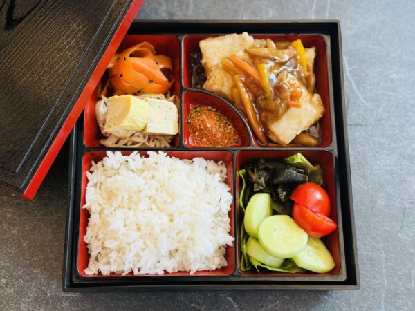 Flat Fish Ankake Bento